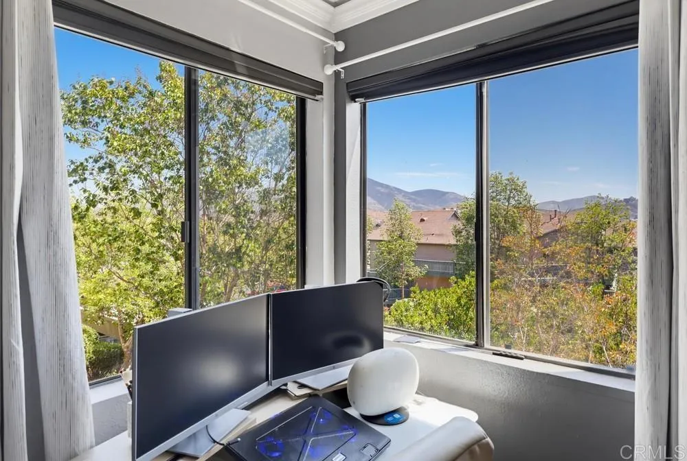 https://cdn.realtyfeed.com/cdn/127/306785947/8b7e89db19e1b422b7ce57b83fdd191f.webp