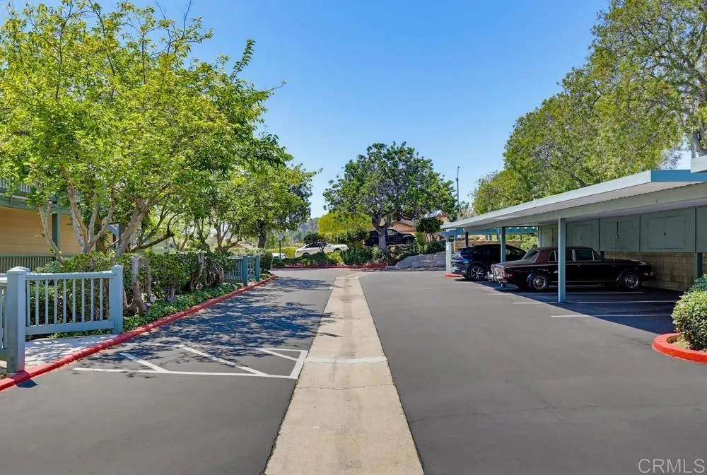 https://cdn.realtyfeed.com/cdn/127/306785947/9d7a9ef33fc6da45f0825ad8e5a4ffeb.webp