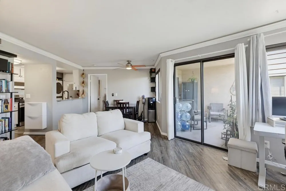 https://cdn.realtyfeed.com/cdn/127/306785947/a541489c98348fca4f1c4a4b48deb902.webp