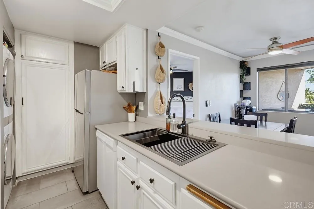 https://cdn.realtyfeed.com/cdn/127/306785947/a7b6dfc9dea69b37e3e5f92b33a36620.webp