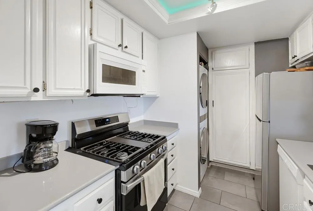 https://cdn.realtyfeed.com/cdn/127/306785947/cf6b79c4a03d7bdca66937510d35494e.webp