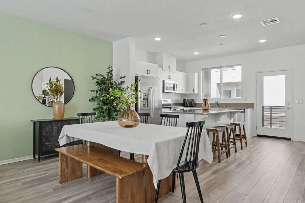 Photo #12: PTP2605956 Listing: Photo #12
