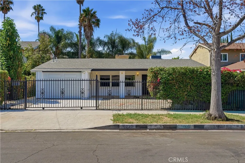Lake Balboa, CA 91406
