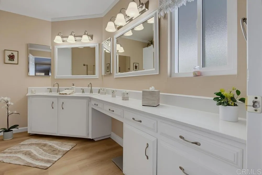 https://cdn.realtyfeed.com/cdn/127/306786189/e47aaf8cd58ffa6e73f79c0c13830c11.webp