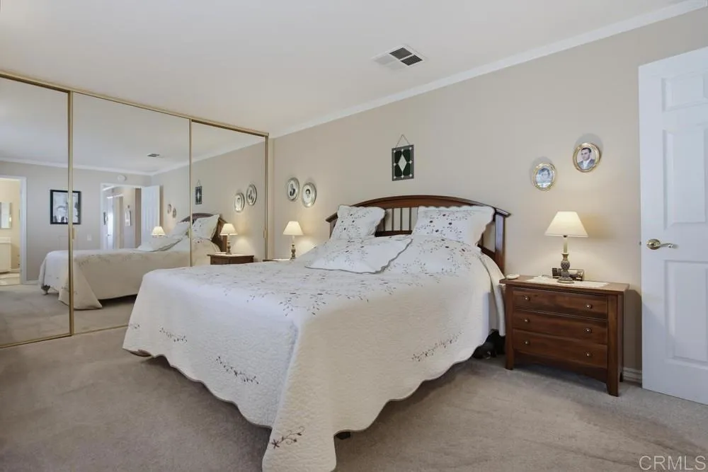 https://cdn.realtyfeed.com/cdn/127/306786189/fc7428637c1f4a4521aee0e6c858c0d5.webp