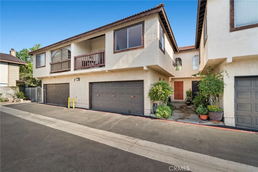 224 N Newhope Street Unit 2