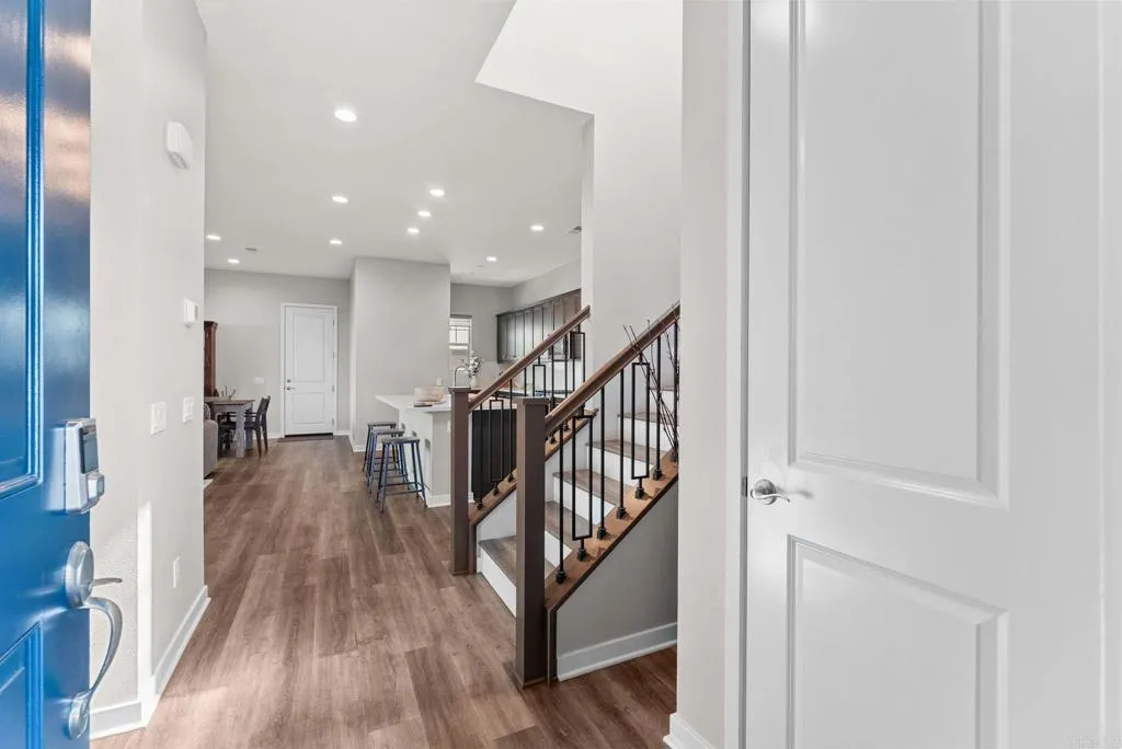 https://cdn.realtyfeed.com/cdn/127/306786205/08b9a5f3a2b3644fb81e2685f315a5bc.webp