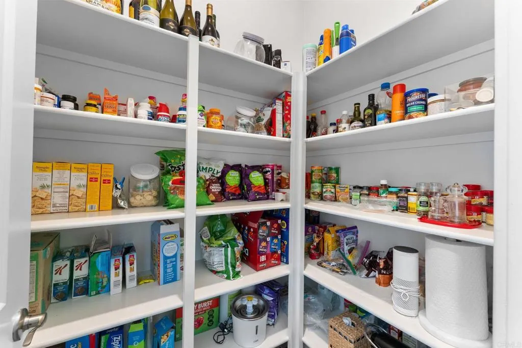 https://cdn.realtyfeed.com/cdn/127/306786205/80a1a6f5ad0323f4a62b6a74eda63840.webp