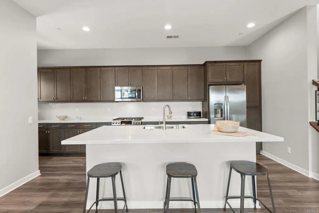https://cdn.realtyfeed.com/cdn/127/306786205/babac54330709cab291c28b73f3a21fe.webp