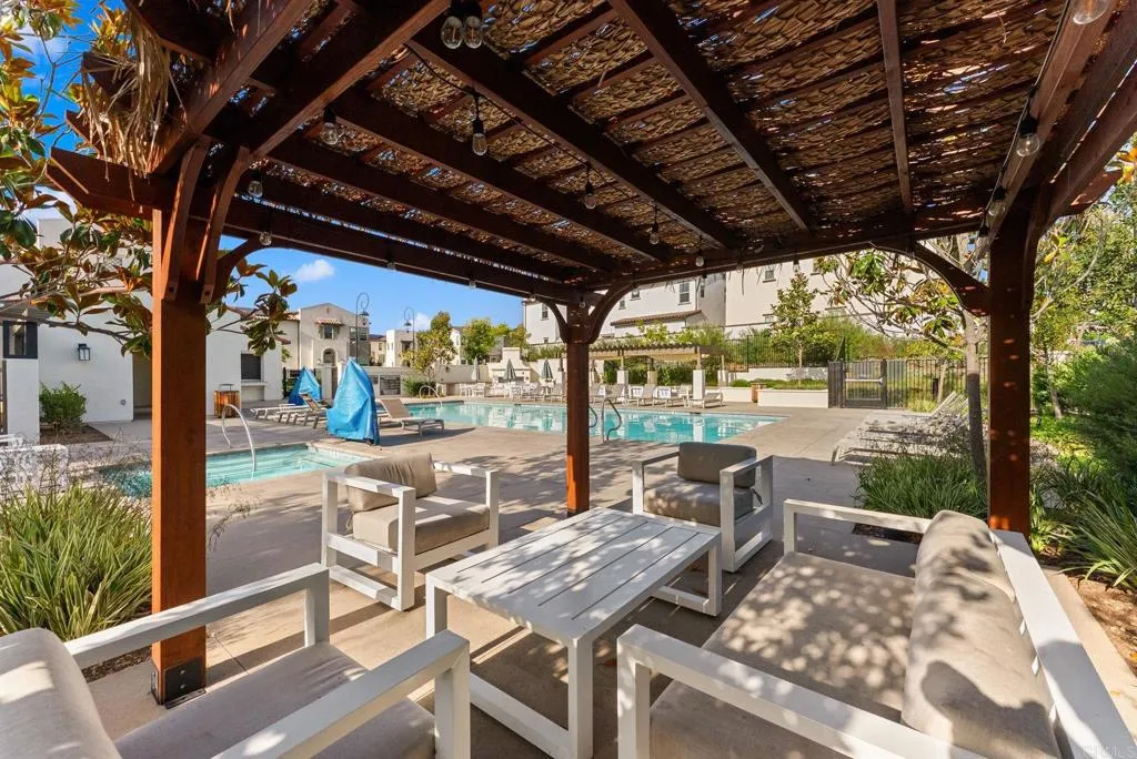 https://cdn.realtyfeed.com/cdn/127/306786205/e3958024a861f59b31a1a3f10ac53599.webp