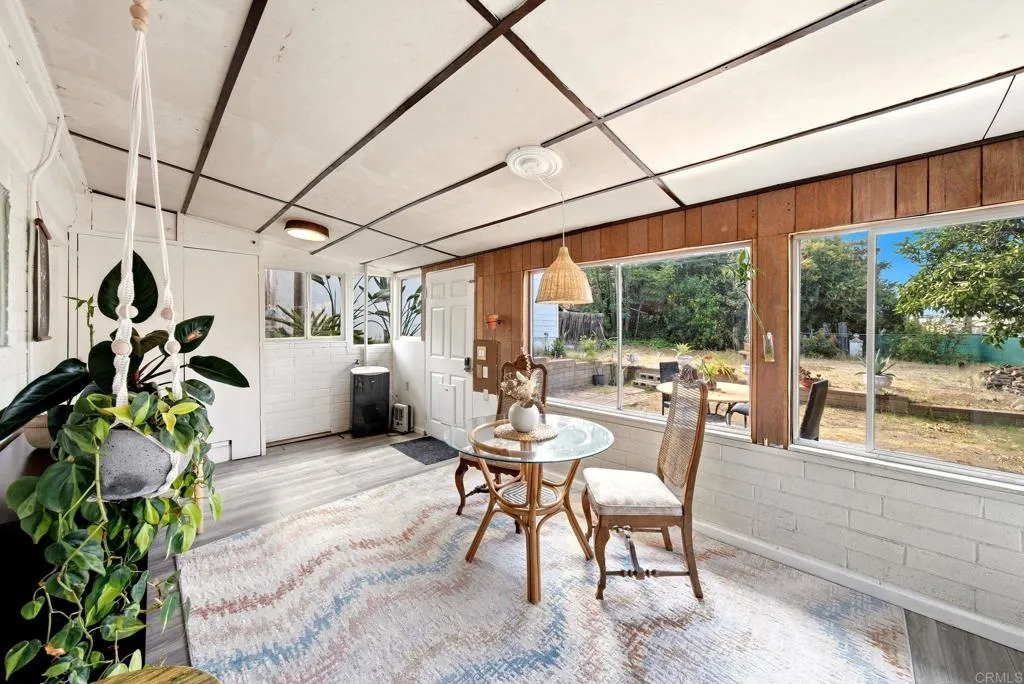https://cdn.realtyfeed.com/cdn/127/306786210/00ab6927f1a912d6c0a56bdb6023407e.webp