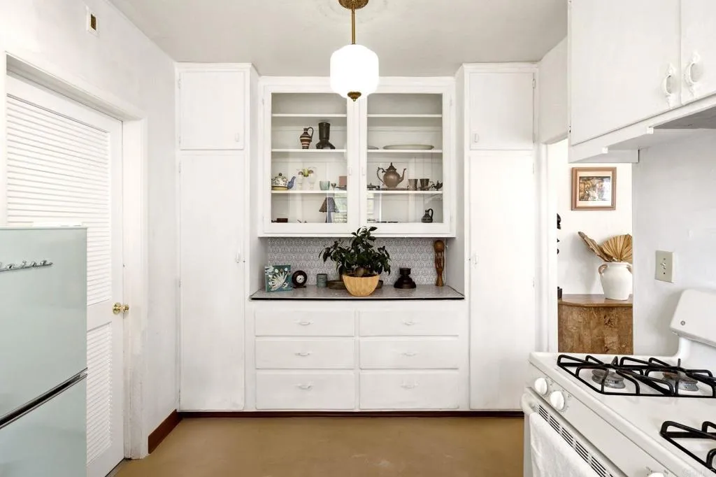 https://cdn.realtyfeed.com/cdn/127/306786210/4157922431a0fa2b7c7cb5828196b150.webp