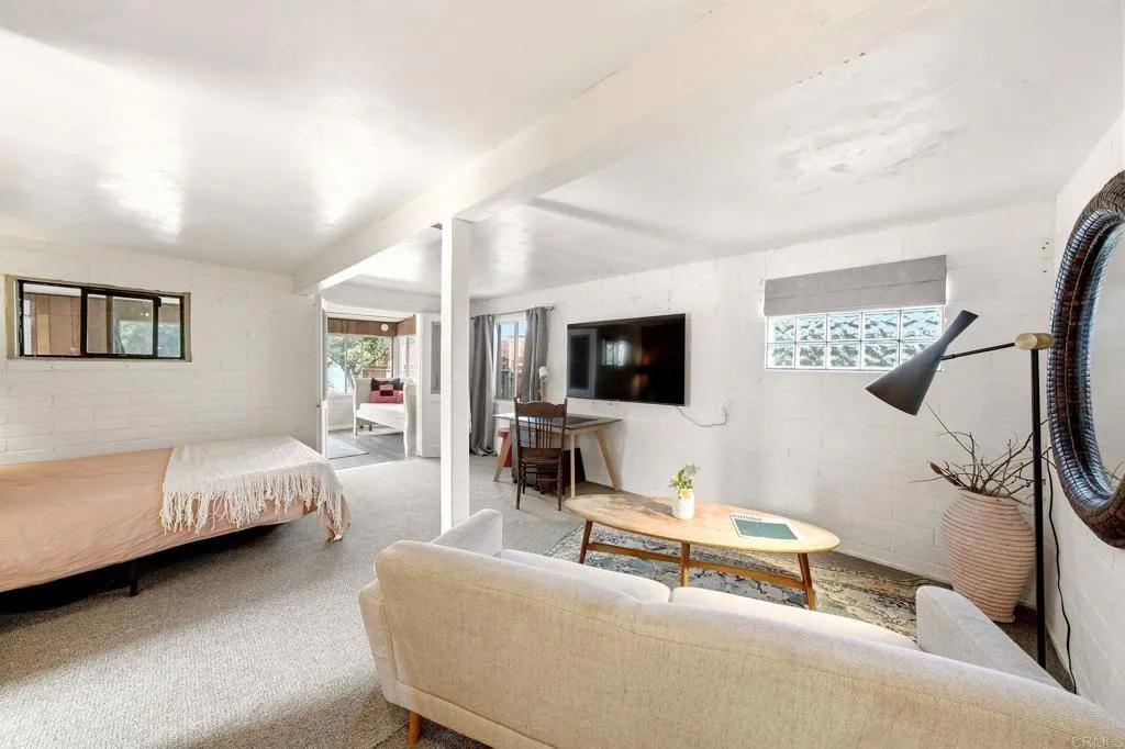 https://cdn.realtyfeed.com/cdn/127/306786210/4b67d7fda8cc33d73d7e35c4422164da.webp