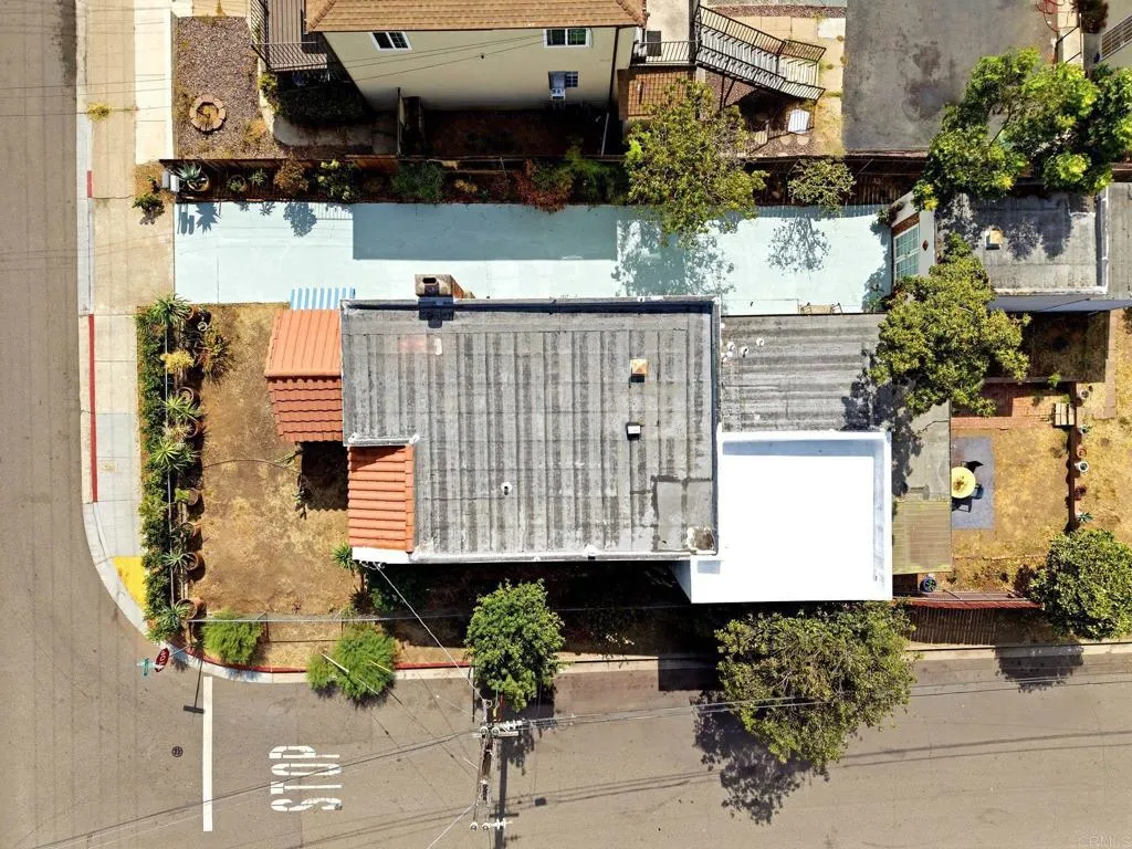 https://cdn.realtyfeed.com/cdn/127/306786210/ecc3c9cfd4f54e3cf8154c4f7dc37e07.webp