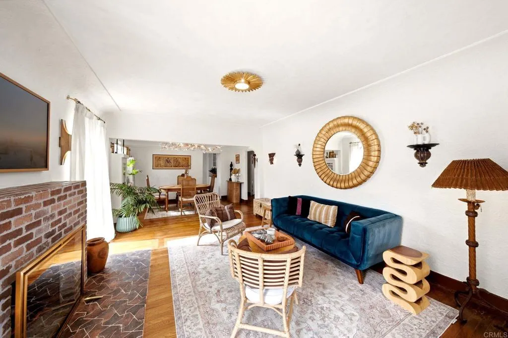https://cdn.realtyfeed.com/cdn/127/306786210/fc466b7981b5e3d34d0008f5d06f6dfa.webp