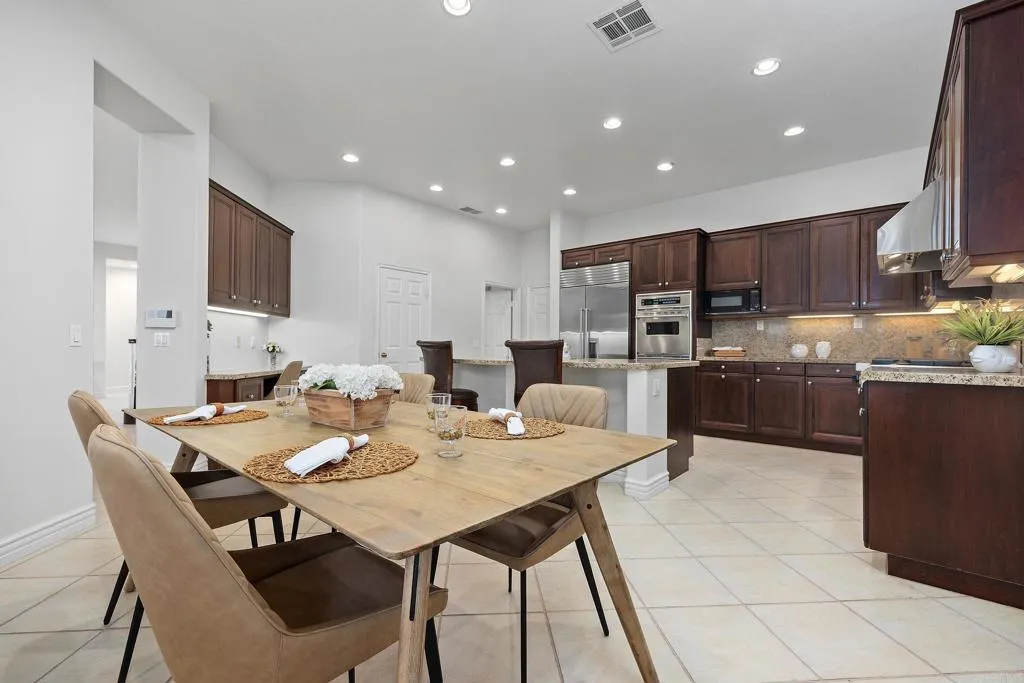 https://cdn.realtyfeed.com/cdn/127/306786212/1d42b848c2a2deff8b294d9bfd89f117.webp