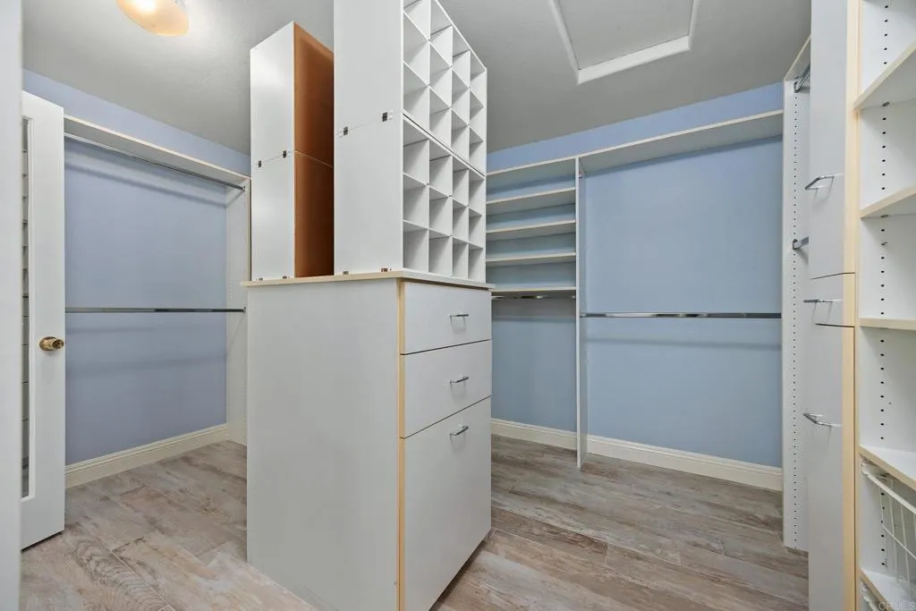 https://cdn.realtyfeed.com/cdn/127/306786212/b965d4d9918e0bedae11a0f0604473ef.webp
