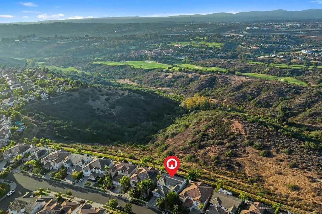 https://cdn.realtyfeed.com/cdn/127/306786212/c59fe2b28bfbc5e765bf0523c048add6.webp