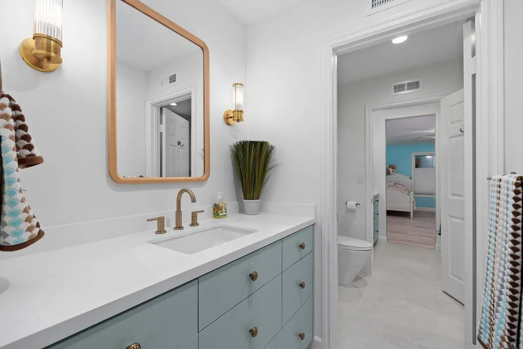 https://cdn.realtyfeed.com/cdn/127/306786212/f54e4fed5f58c6f5aed2dca0784bb227.webp