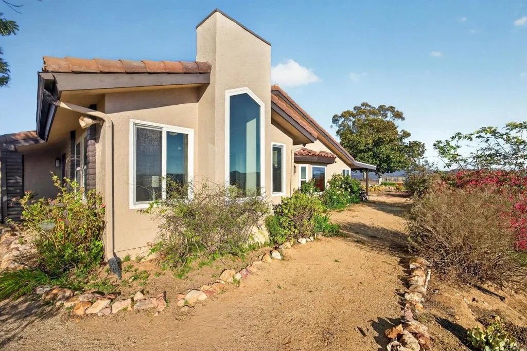 https://cdn.realtyfeed.com/cdn/127/306786214/10dcd7d08d15ae172daa6592a5f93e6c.webp