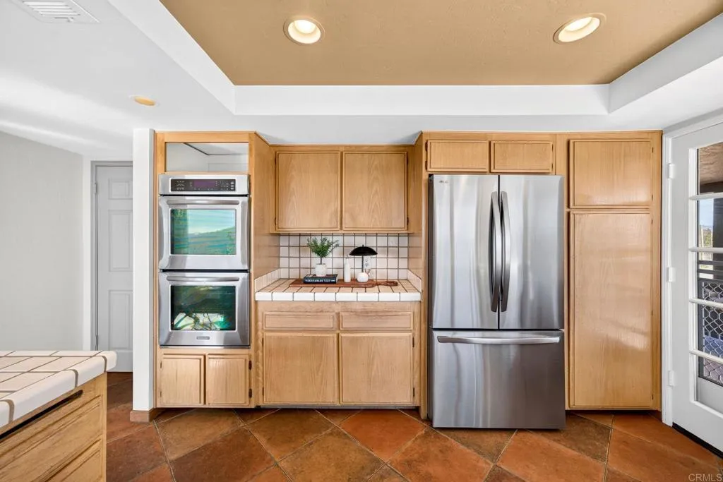 https://cdn.realtyfeed.com/cdn/127/306786214/22f20065e93e5a99e56ee07b8c898226.webp