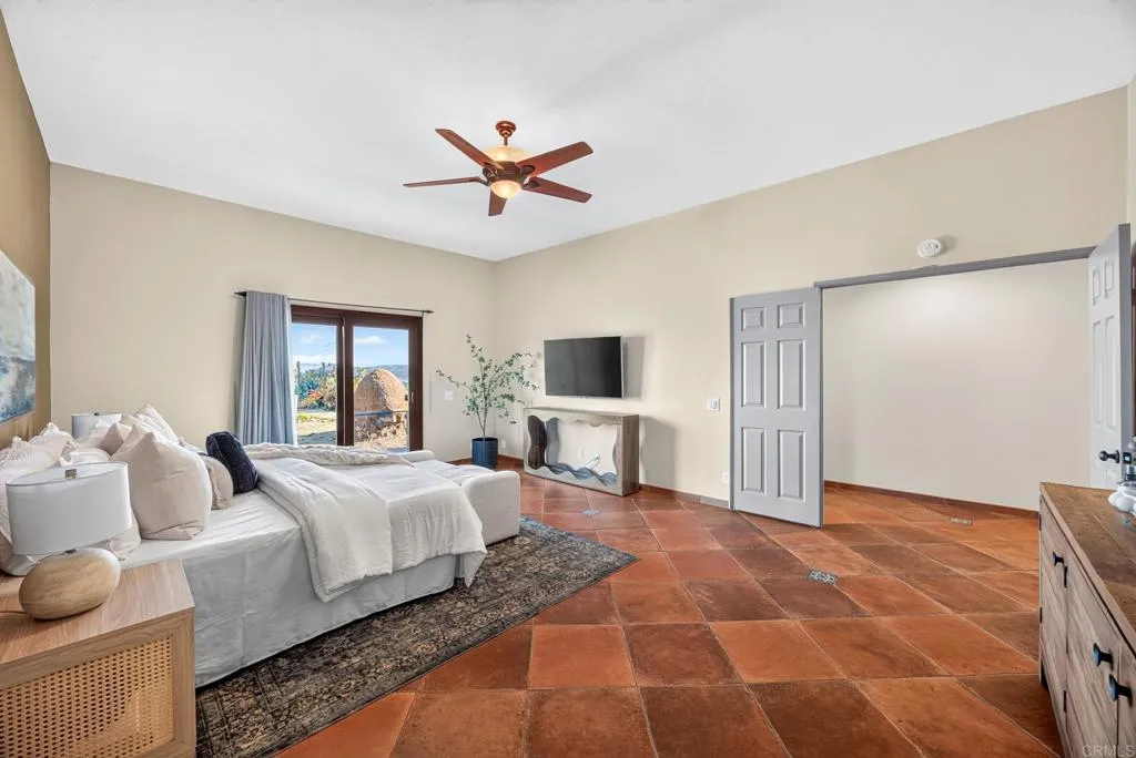 https://cdn.realtyfeed.com/cdn/127/306786214/51e85d9ed25c280314a8edda1943e78a.webp