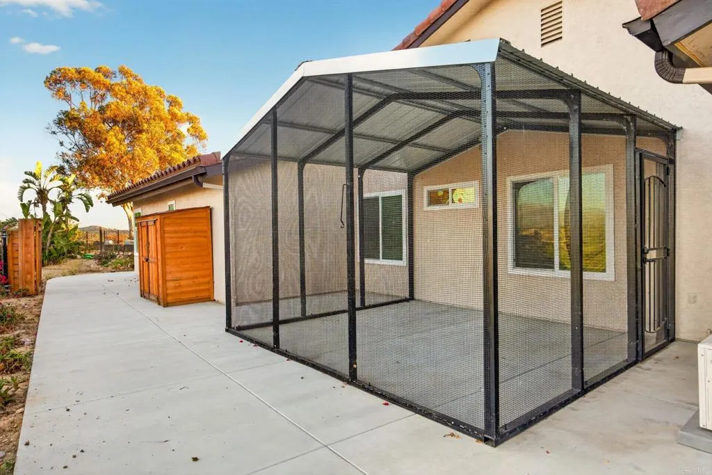 https://cdn.realtyfeed.com/cdn/127/306786214/64630e3eb439810034e9e491cb94d31e.webp