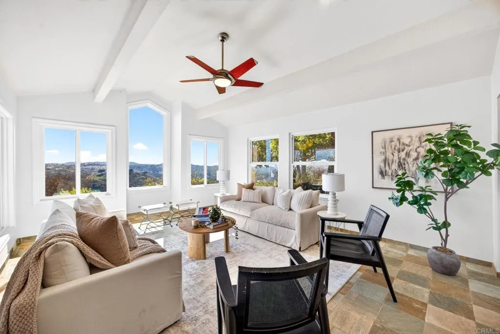 https://cdn.realtyfeed.com/cdn/127/306786214/734e430719e6ed4153c35100023af494.webp