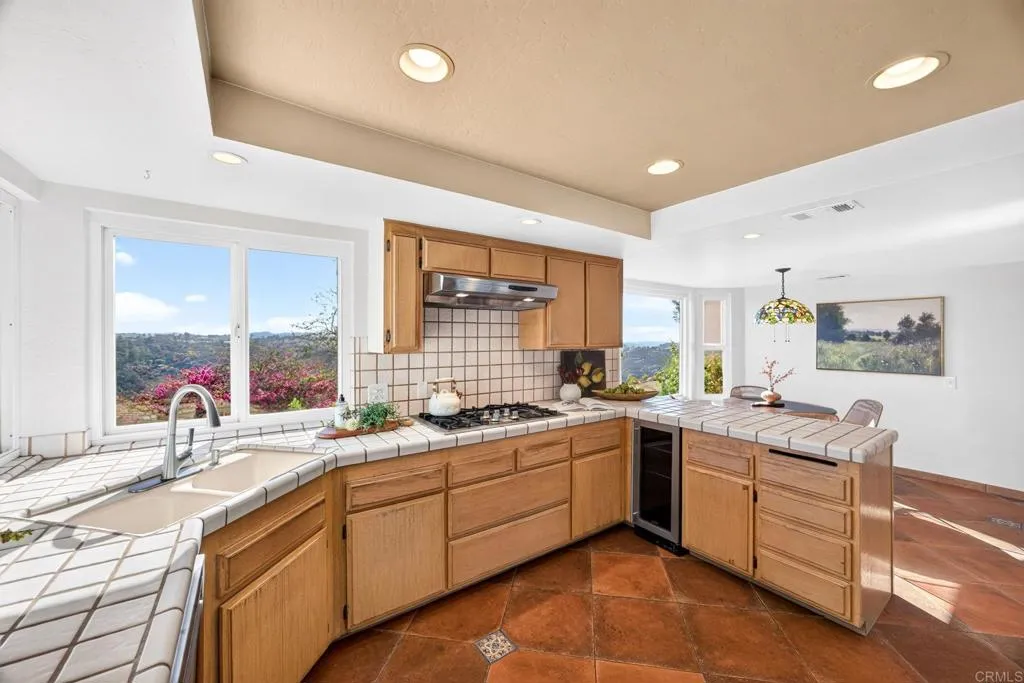 https://cdn.realtyfeed.com/cdn/127/306786214/74583302b1100a31c8c947285a1d2525.webp
