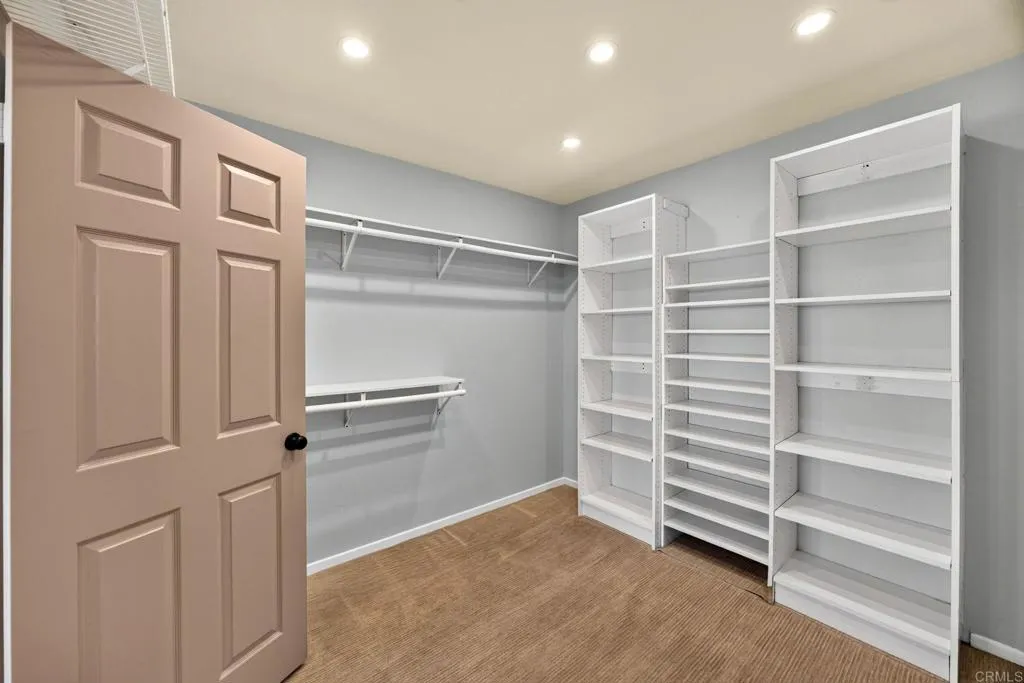 https://cdn.realtyfeed.com/cdn/127/306786214/9ec39cfc2c98f537f230356bbddcb362.webp