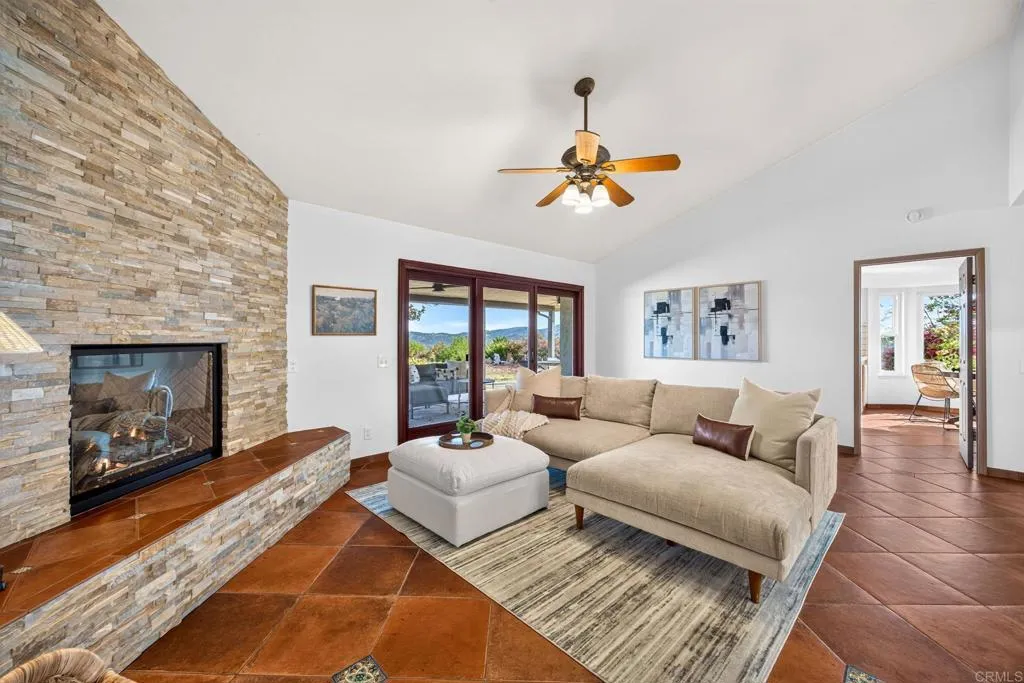 https://cdn.realtyfeed.com/cdn/127/306786214/c404c4f66f4a16d8a6d37b43a4806215.webp