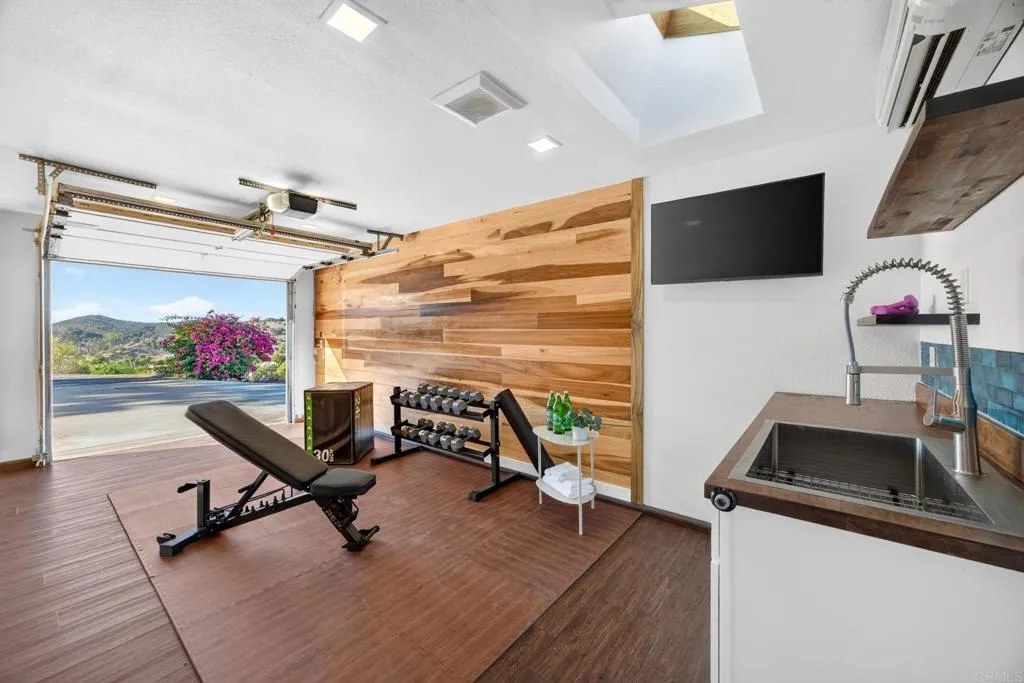 https://cdn.realtyfeed.com/cdn/127/306786214/e0c5b9ed62894e179b7c796b7d07e235.webp