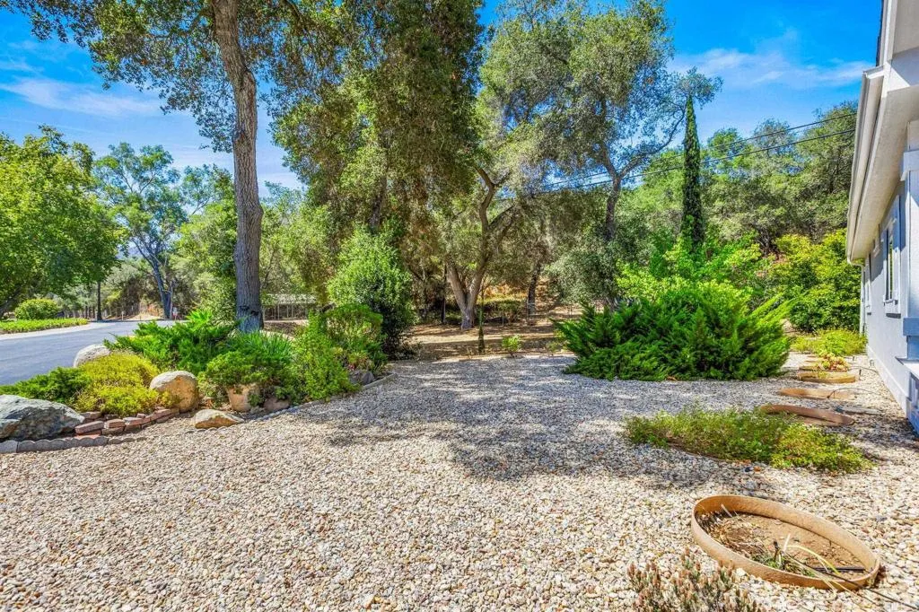https://cdn.realtyfeed.com/cdn/127/306786268/058d6d3f24316f770384f39d9fc0b023.webp