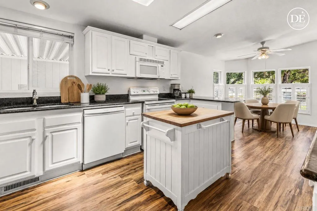 https://cdn.realtyfeed.com/cdn/127/306786268/9eaa01b47ef70dd80c090f5b8ab01b69.webp