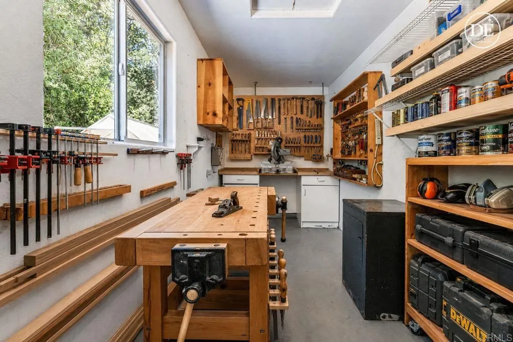 https://cdn.realtyfeed.com/cdn/127/306786268/db7cb2c5932e56cae2afa1b695b7f030.webp