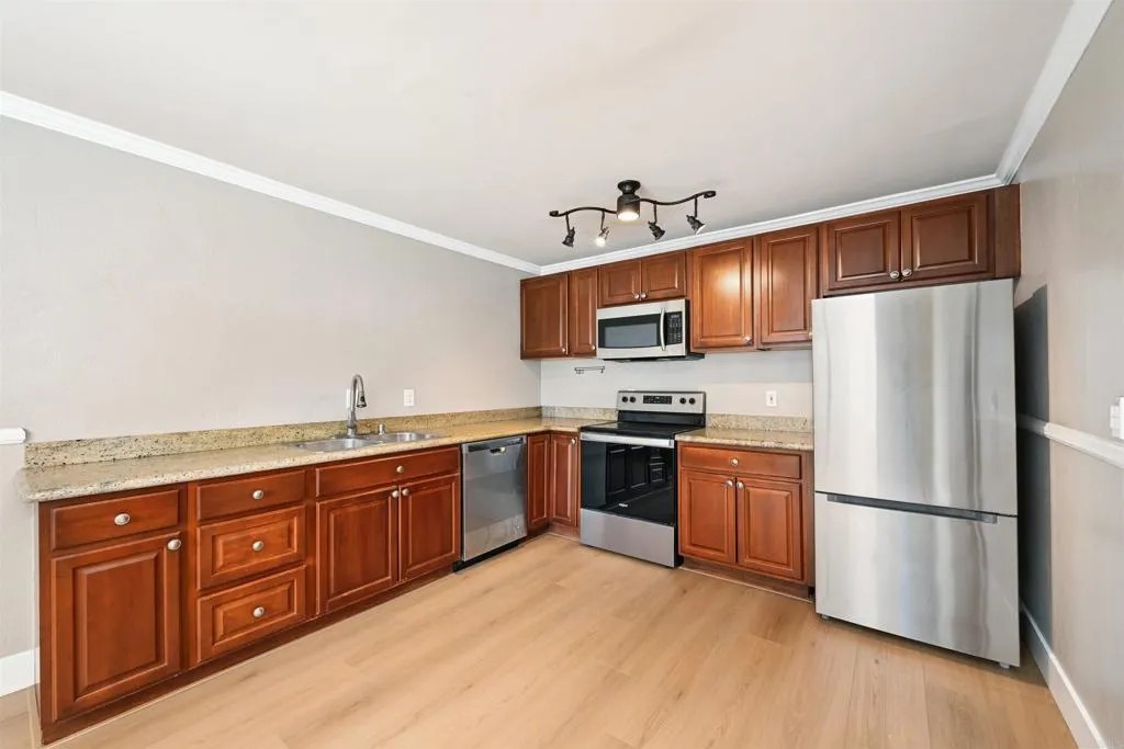 3215 Midway Unit 703, San Diego, CA 92110 - Photo 4 of 21, San Diego, CA