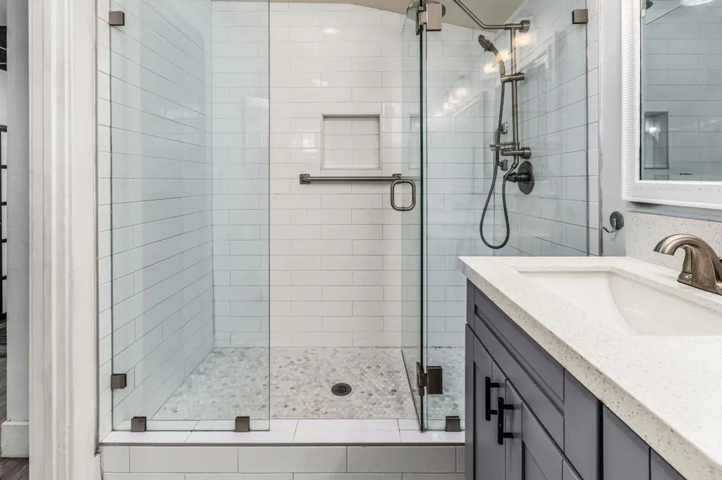 https://cdn.realtyfeed.com/cdn/127/306786370/35bb56a0fe80c587342e776607abb5a9.webp