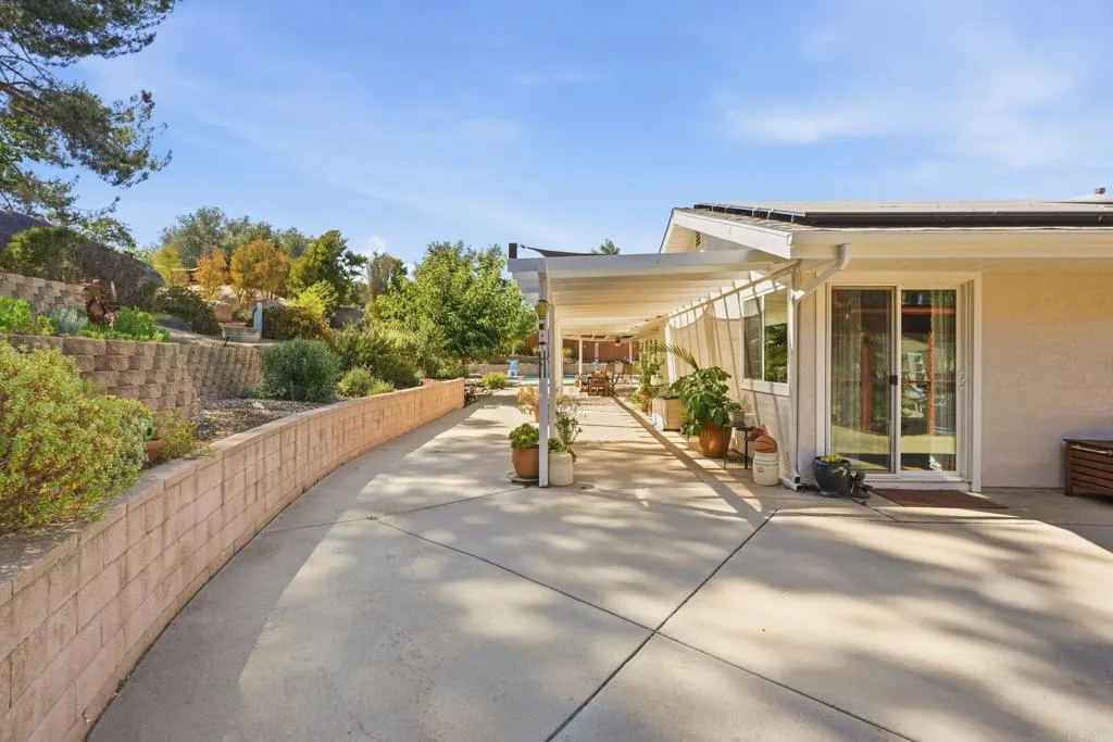https://cdn.realtyfeed.com/cdn/127/306786373/0ca91a3cdf1492a1d2cb98f70f345942.webp