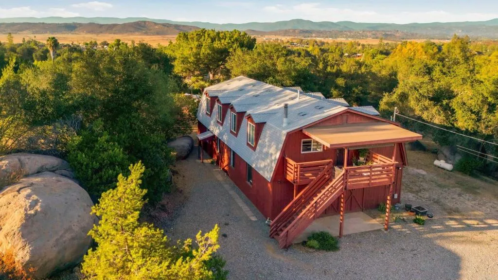 https://cdn.realtyfeed.com/cdn/127/306786373/3875db5a4b6cd3b4dcc0a6f3e3141aab.webp