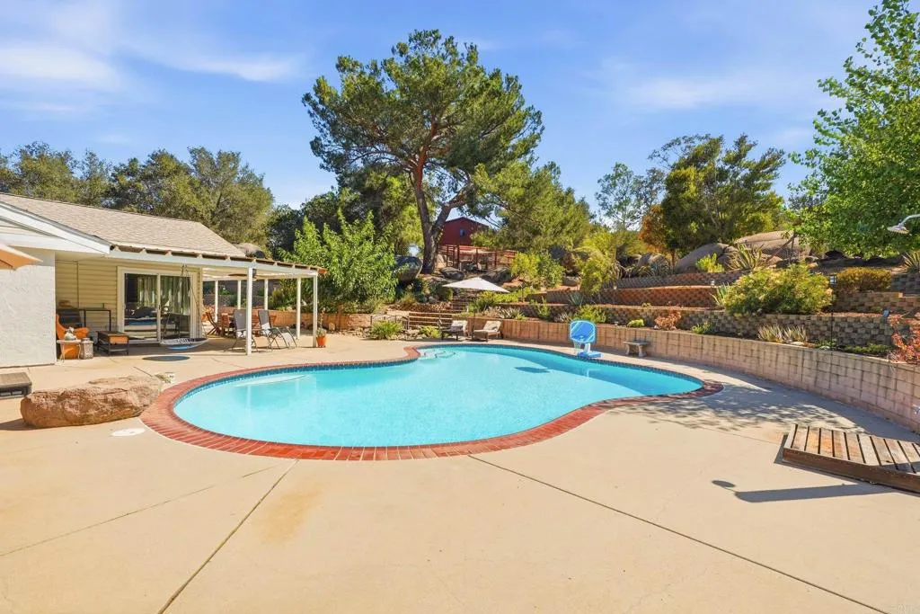 https://cdn.realtyfeed.com/cdn/127/306786373/662a17a2a7f6858925b730b4dfd3f5a1.webp