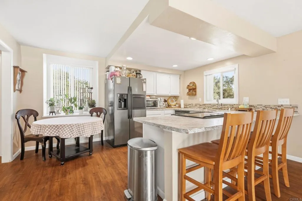 https://cdn.realtyfeed.com/cdn/127/306786373/9ec91e77ccee06f4d6d242239f6fcd90.webp