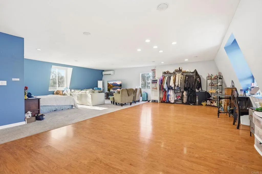 https://cdn.realtyfeed.com/cdn/127/306786373/bc07bdc87fd5f974d794591f20d1da0e.webp