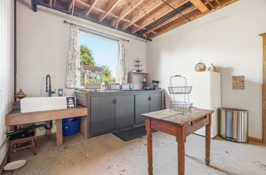 https://cdn.realtyfeed.com/cdn/127/306786373/ca0f073eca1a657abedc5e0c12b20e67.webp