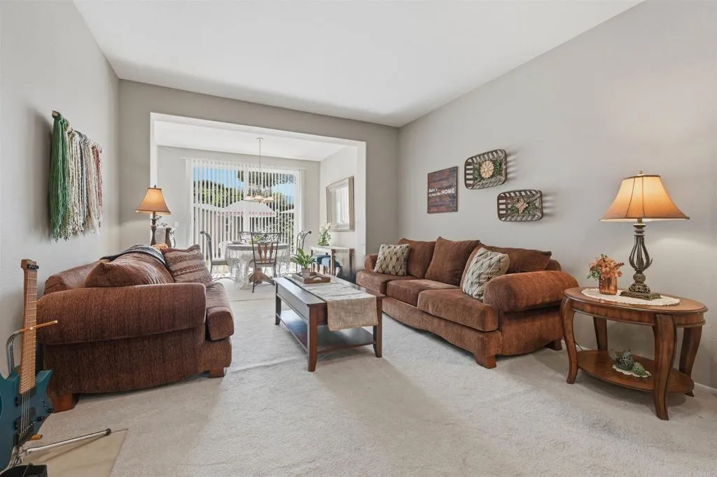 https://cdn.realtyfeed.com/cdn/127/306786375/bd05fcd391ea0fa7394d5ab9c7387a03.webp