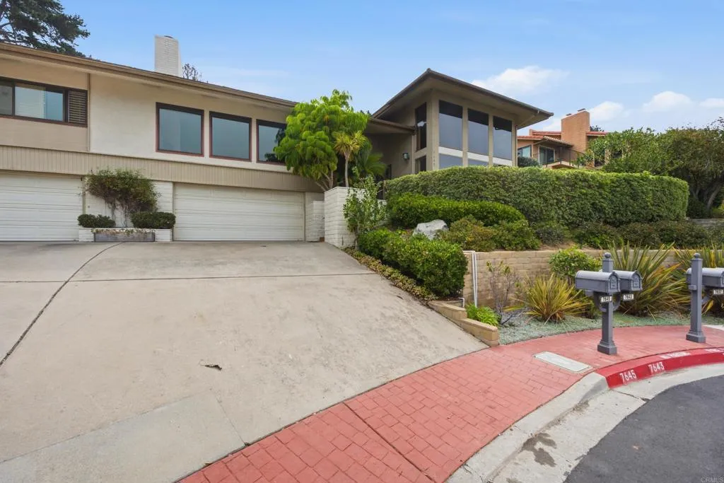 7643 Caminito Coromandel, La Jolla, CA 92037 - Photo 4 of 36, La Jolla, CA