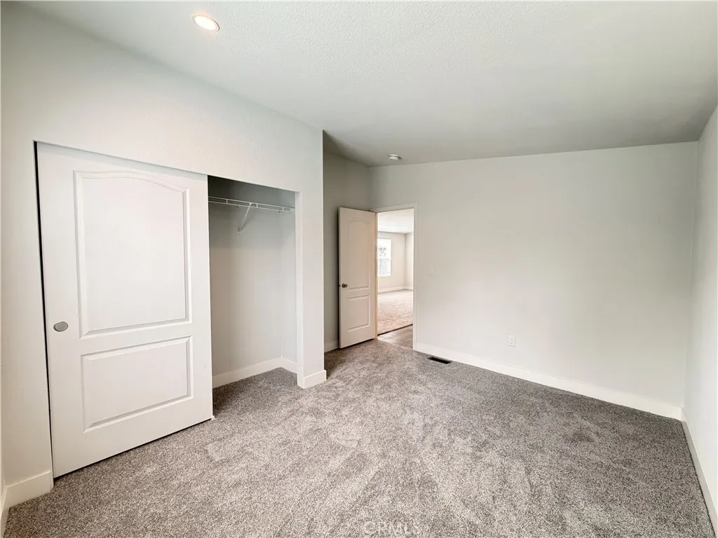 https://cdn.realtyfeed.com/cdn/127/306786399/06d7b4e015c72a3e93e2909bc49377c5.webp