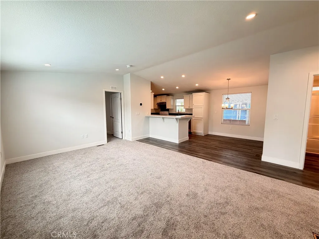 https://cdn.realtyfeed.com/cdn/127/306786399/5e39d70f59159f6205db0affc3ae65a5.webp