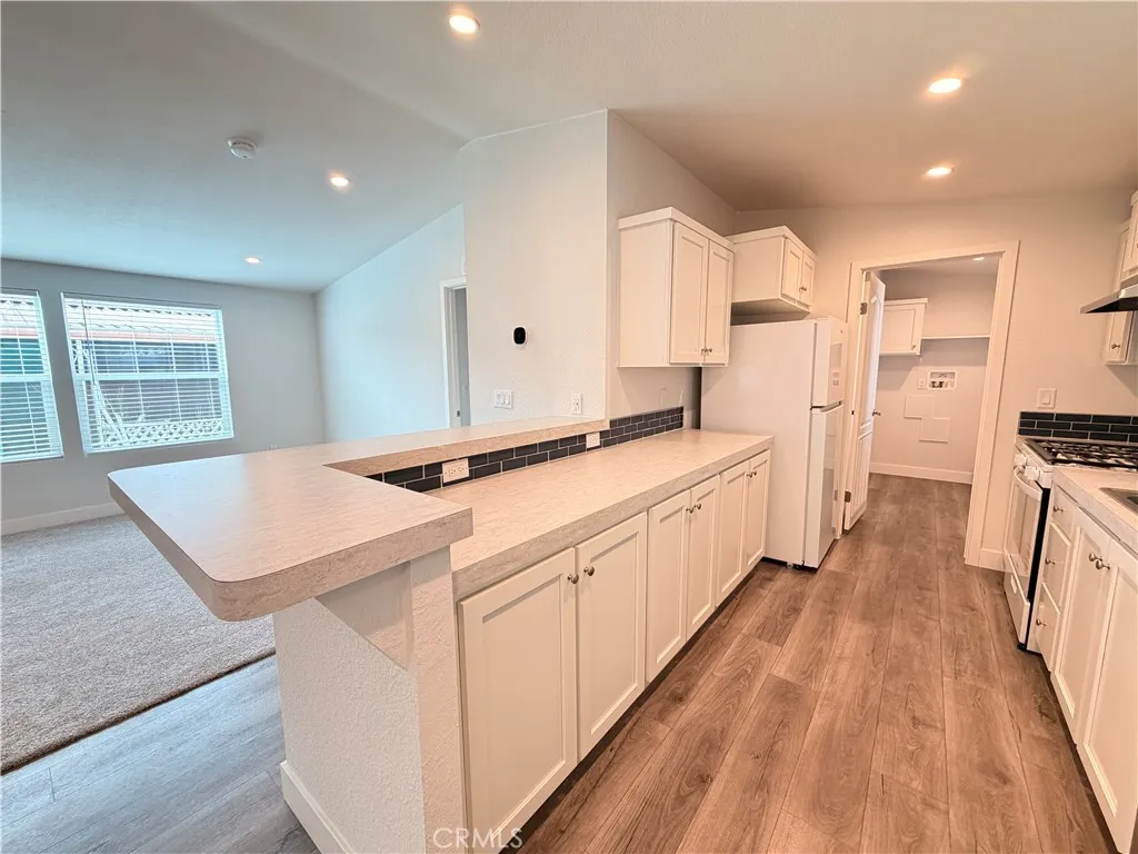 https://cdn.realtyfeed.com/cdn/127/306786399/e8f459d72732815ff97f4d809b750a6b.webp