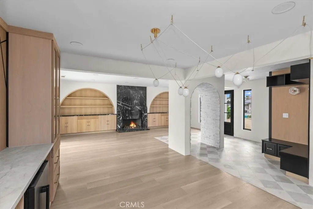 https://cdn.realtyfeed.com/cdn/127/306786443/283eb7f3124be58759129a4c1c167c6d.webp