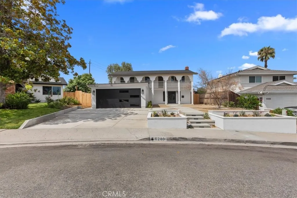 https://cdn.realtyfeed.com/cdn/127/306786443/64fd89a8added38853cbb59df488fda1.webp